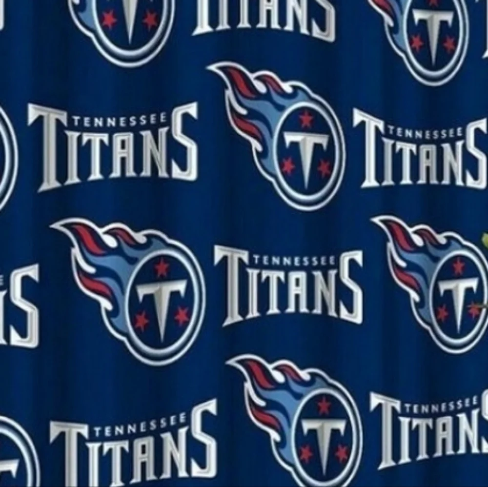 NIP NFL Tennessee Titan Shower Curtain Set complete with hooks